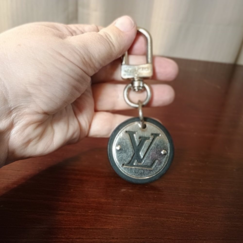 Louis Vuitton Charm Keychain - Picture 1 of 2